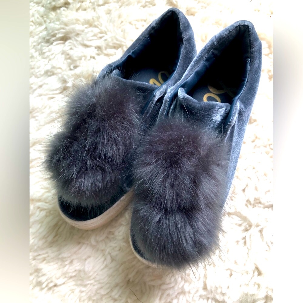 Velvet Pom Pom flats trainers vans